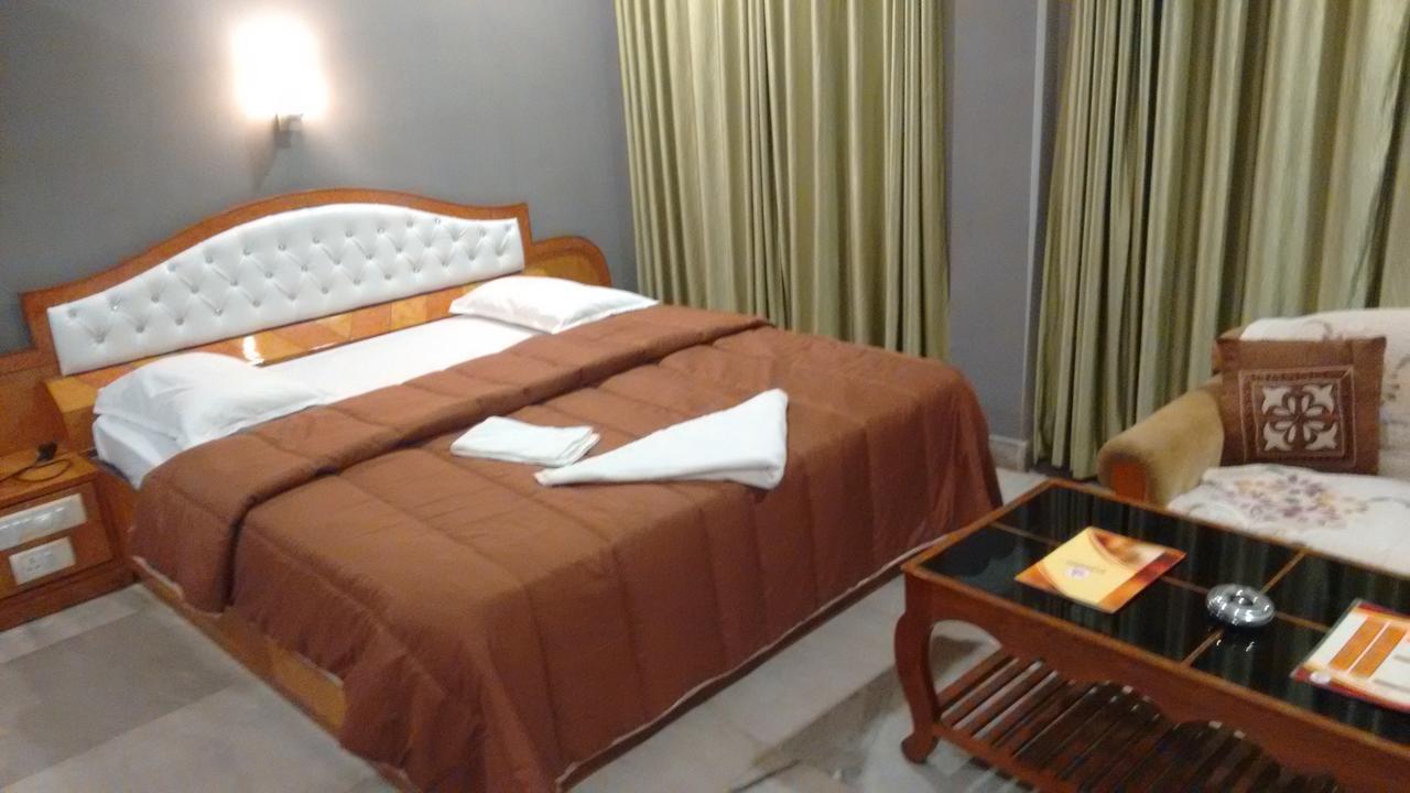 Hotel Sai International Rayagada Exteriör bild
