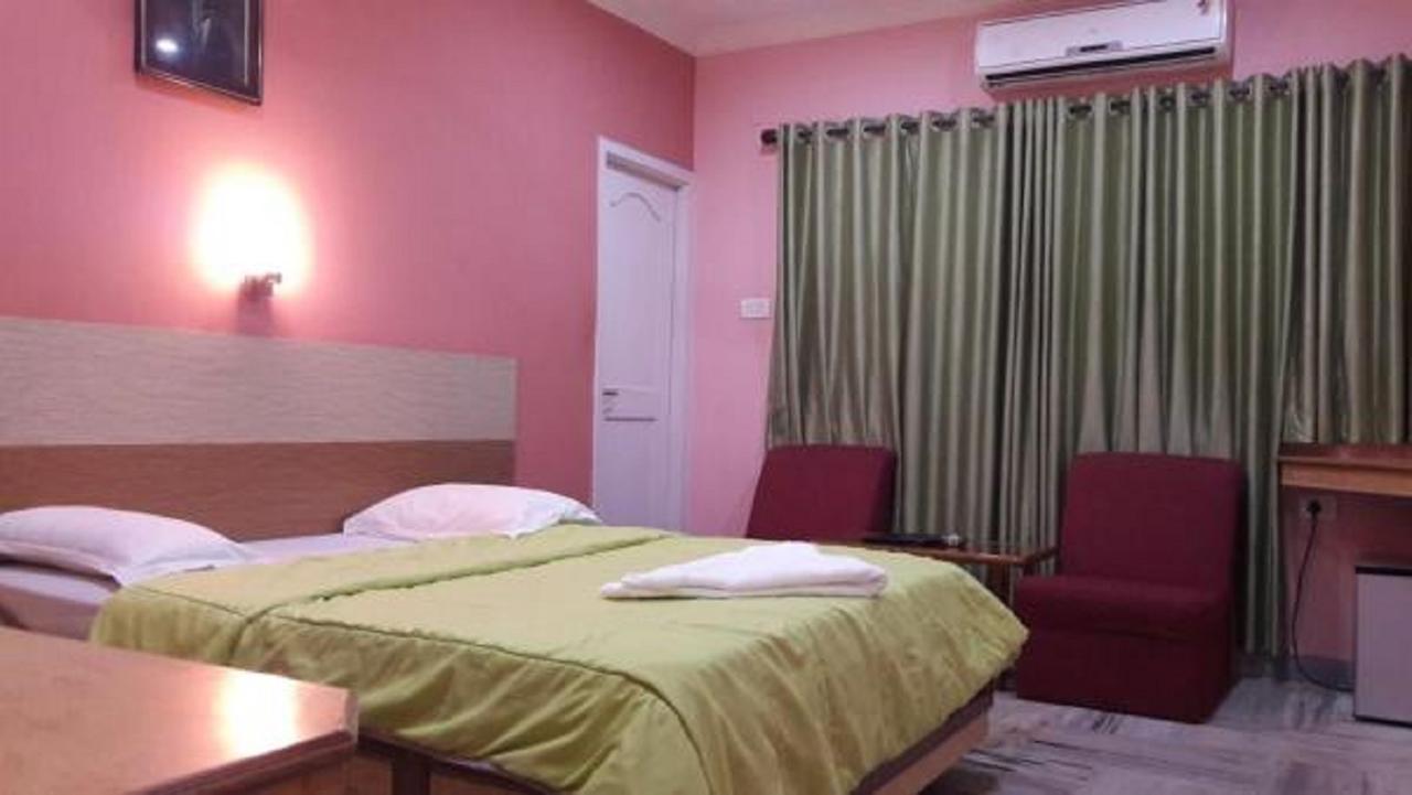 Hotel Sai International Rayagada Exteriör bild